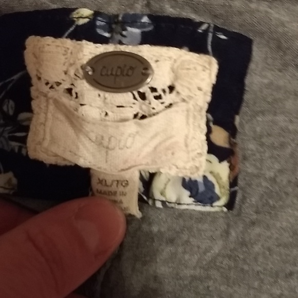 Tshirts - Picture 5 of 5